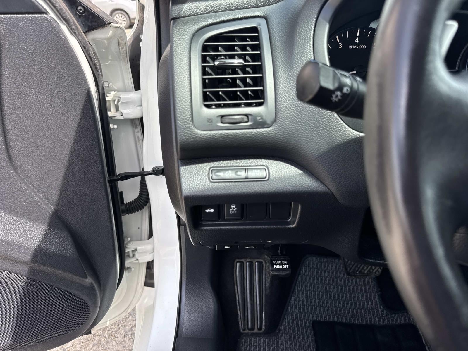 2016 Nissan Altima 4dr Sdn I4 2.5 SR