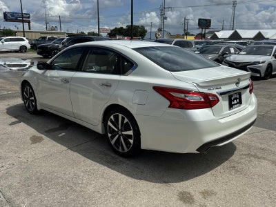2016 Nissan Altima 4dr Sdn I4 2.5 SR