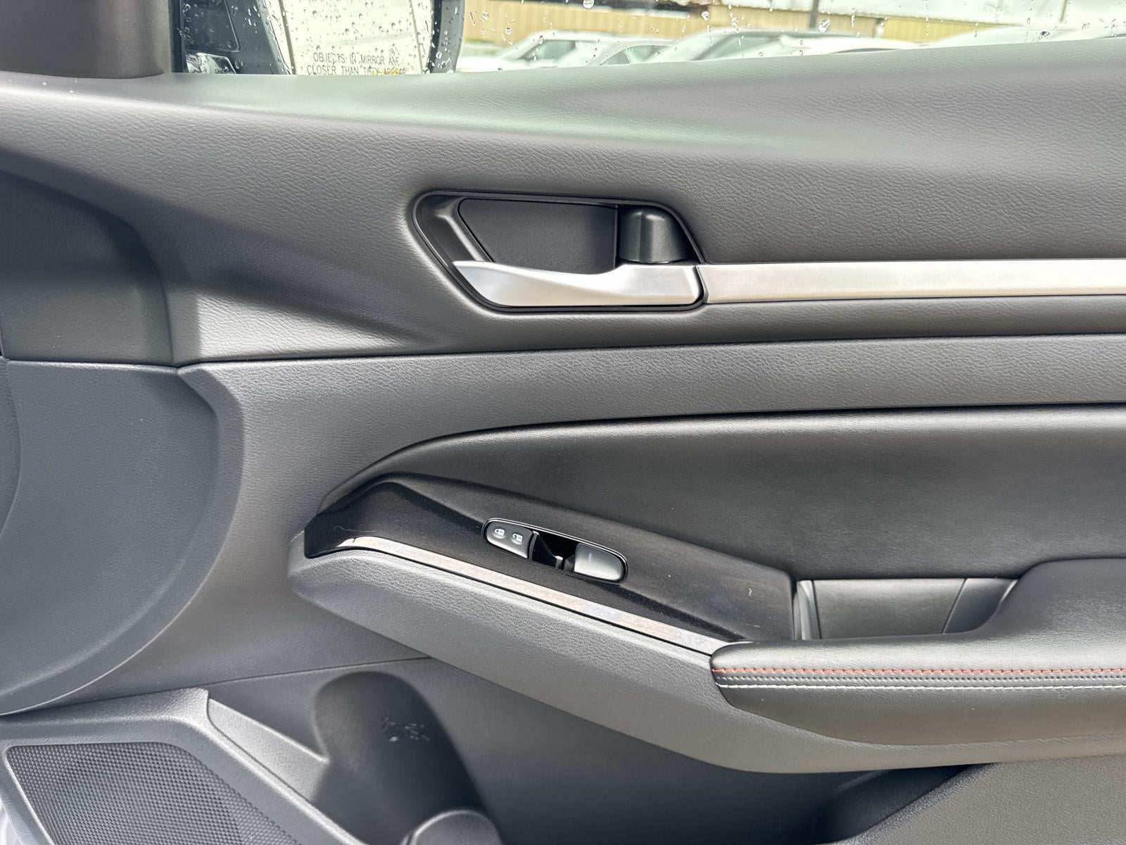 2024 Nissan Altima 2.5 SR Sedan