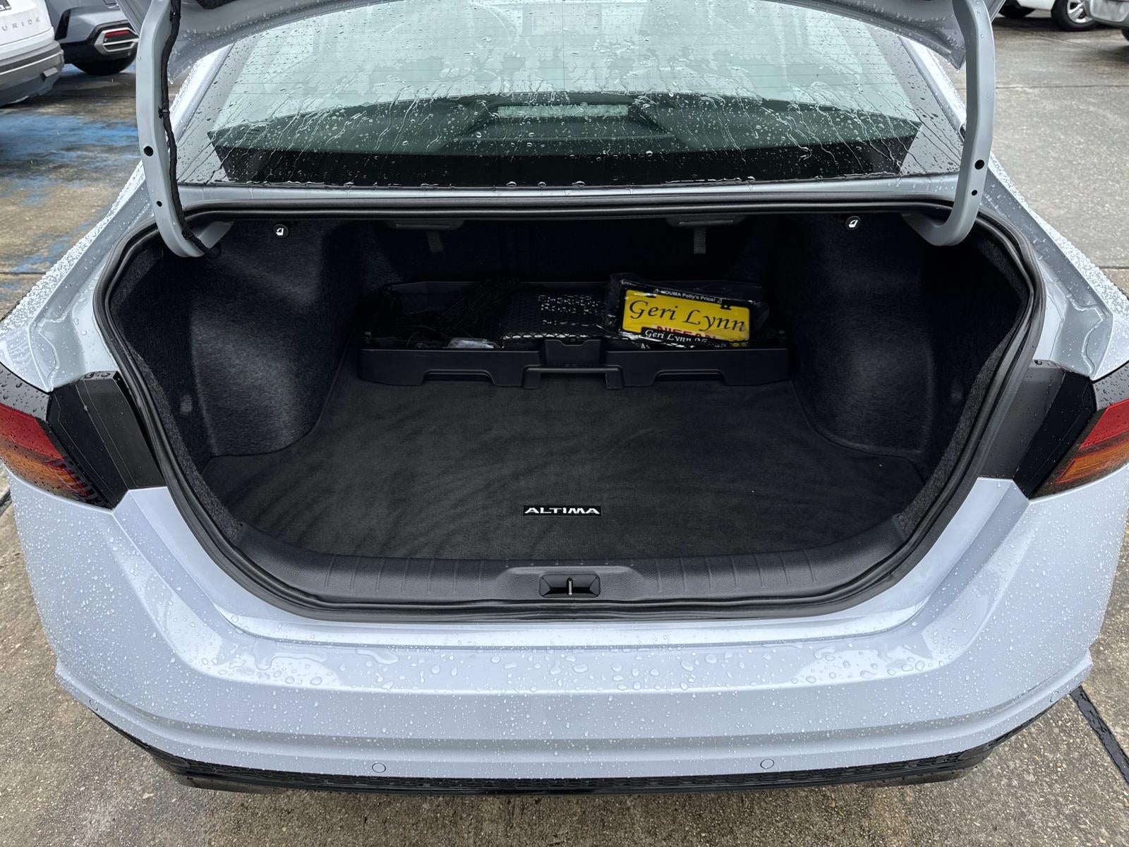 2024 Nissan Altima 2.5 SR Sedan