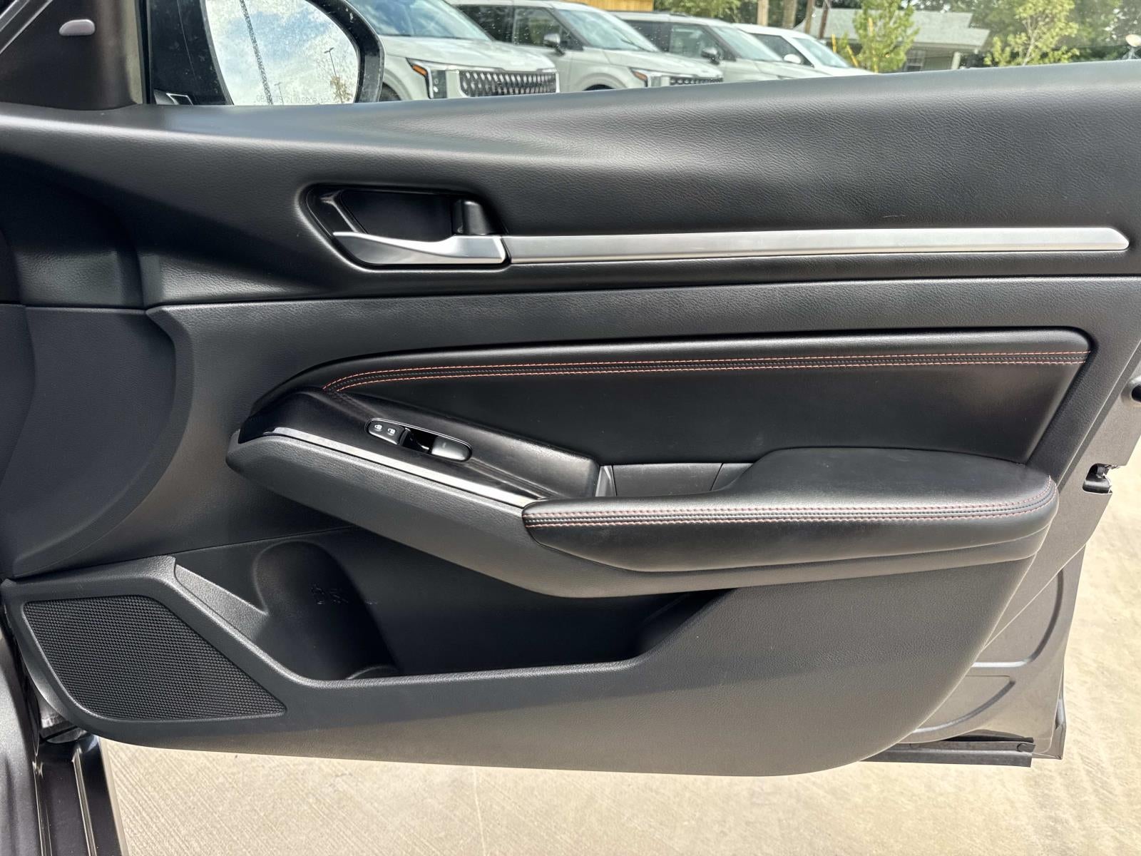 2023 Nissan Altima 2.5 SR Sedan