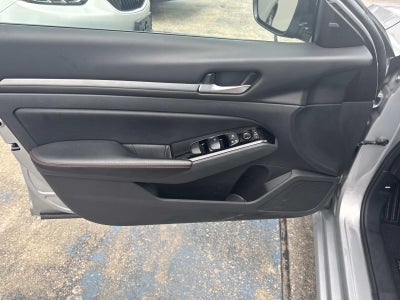 2024 Nissan Altima 2.5 SR Sedan