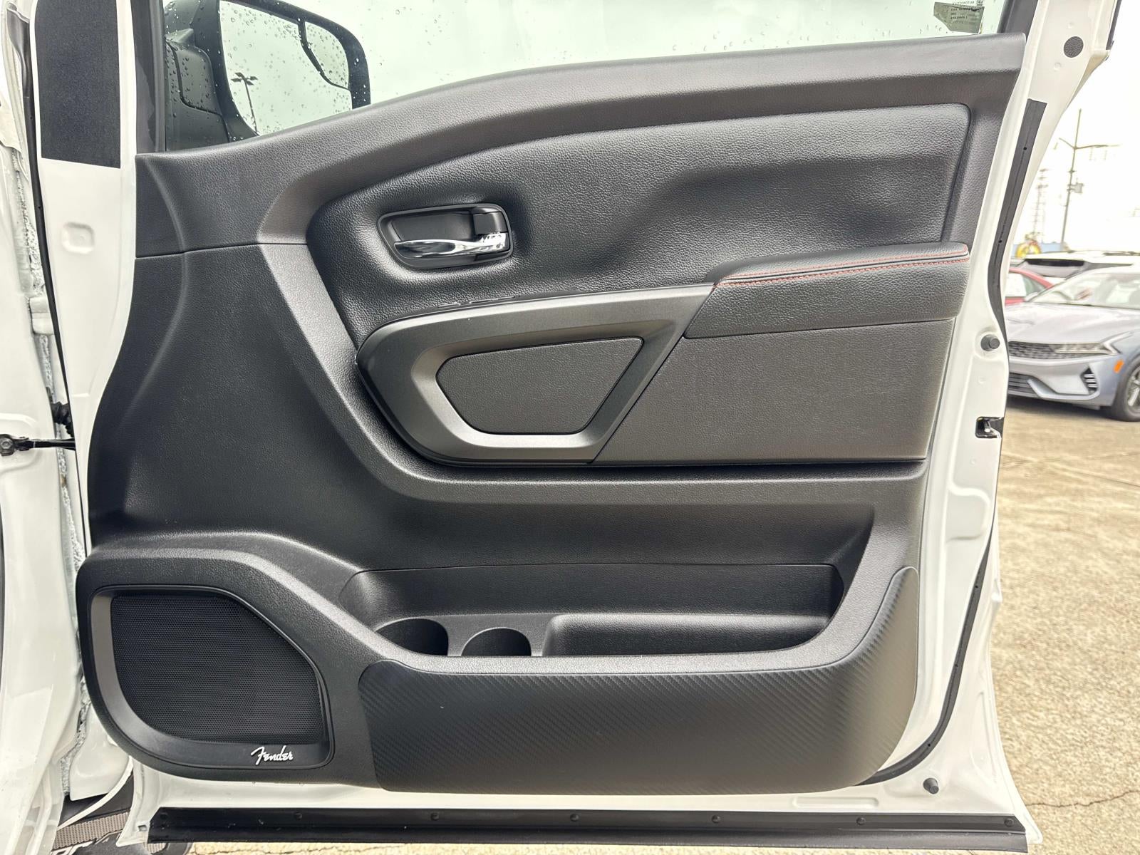 2023 Nissan Titan 4x4 Crew Cab PRO-4X