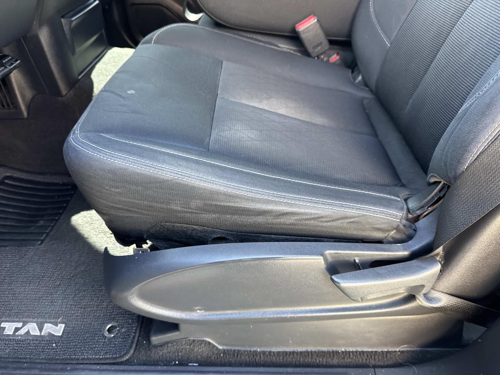 2018 Nissan Titan 4x4 Crew Cab SV