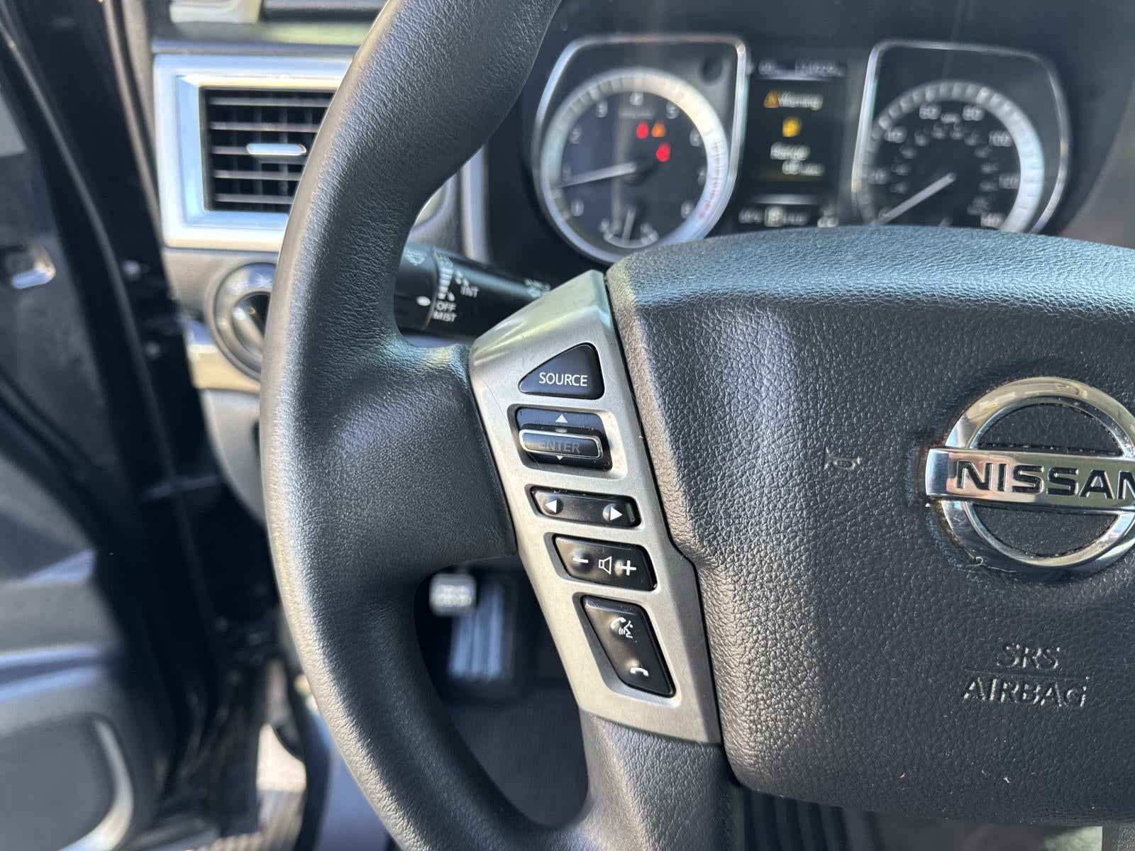 2018 Nissan Titan 4x4 Crew Cab SV