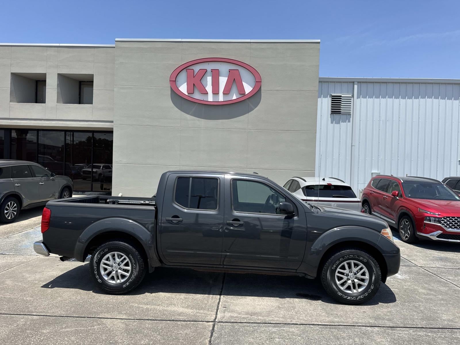 2014 Nissan Frontier 2WD Crew Cab SWB Auto SV