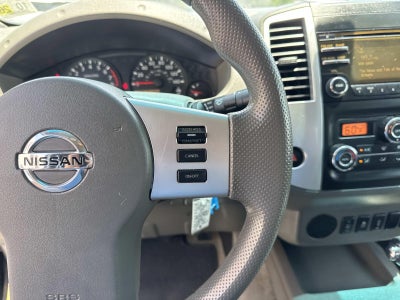 2014 Nissan Frontier 2WD Crew Cab SWB Auto SV