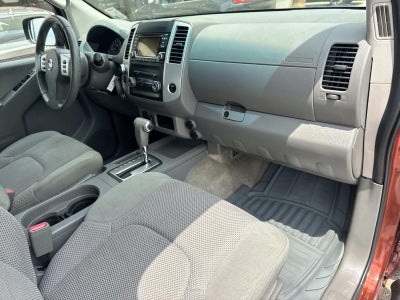 2016 Nissan Frontier 2WD Crew Cab SWB Auto SV