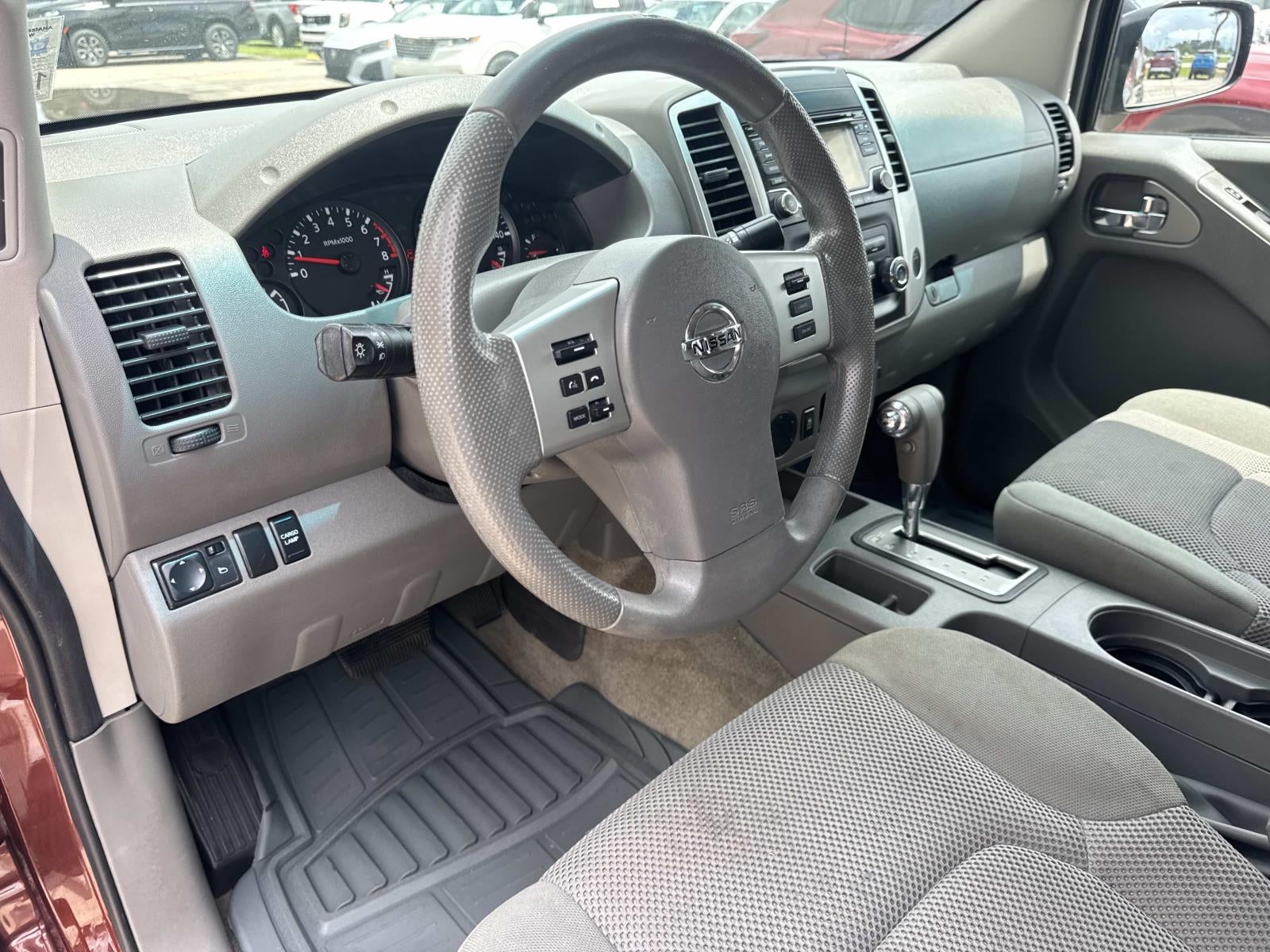 2016 Nissan Frontier 2WD Crew Cab SWB Auto SV