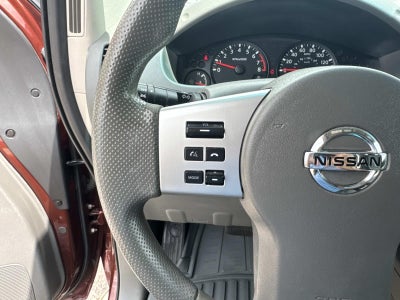 2016 Nissan Frontier 2WD Crew Cab SWB Auto SV