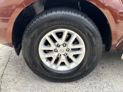 2016 Nissan Frontier 2WD Crew Cab SWB Auto SV