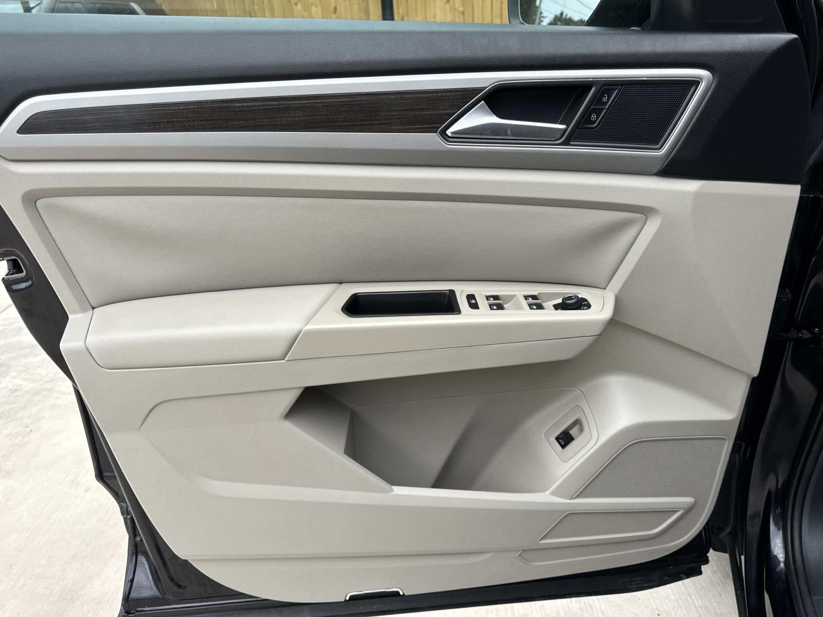 2019 Volkswagen Atlas 3.6L V6 SE w/Technology 4MOTION