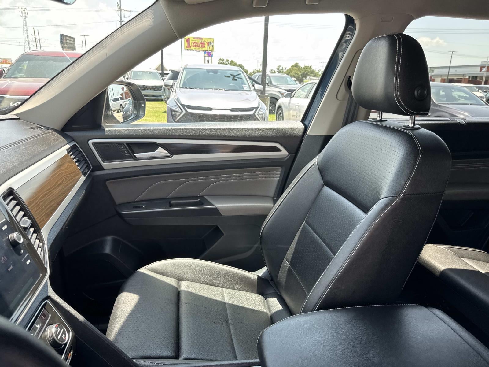 2023 Volkswagen Atlas 2.0T SE w/Technology FWD