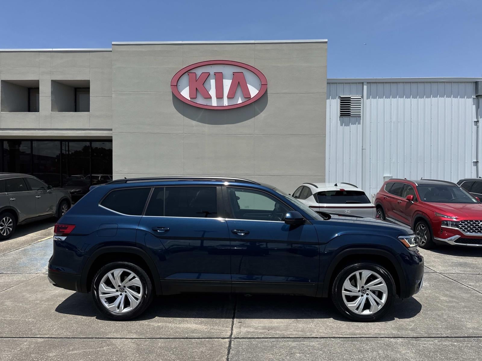 2023 Volkswagen Atlas 2.0T SE w/Technology FWD