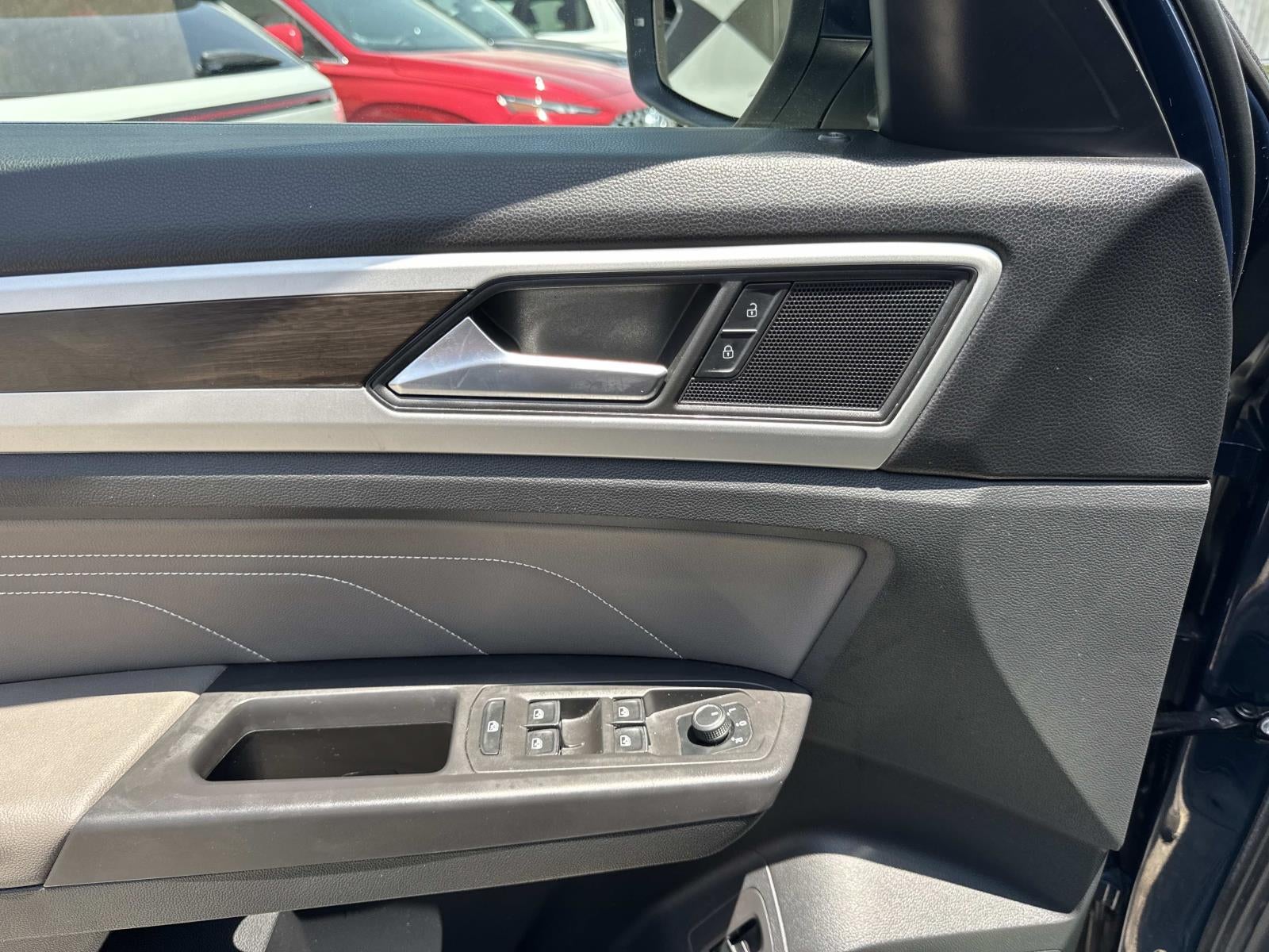 2023 Volkswagen Atlas 2.0T SE w/Technology FWD
