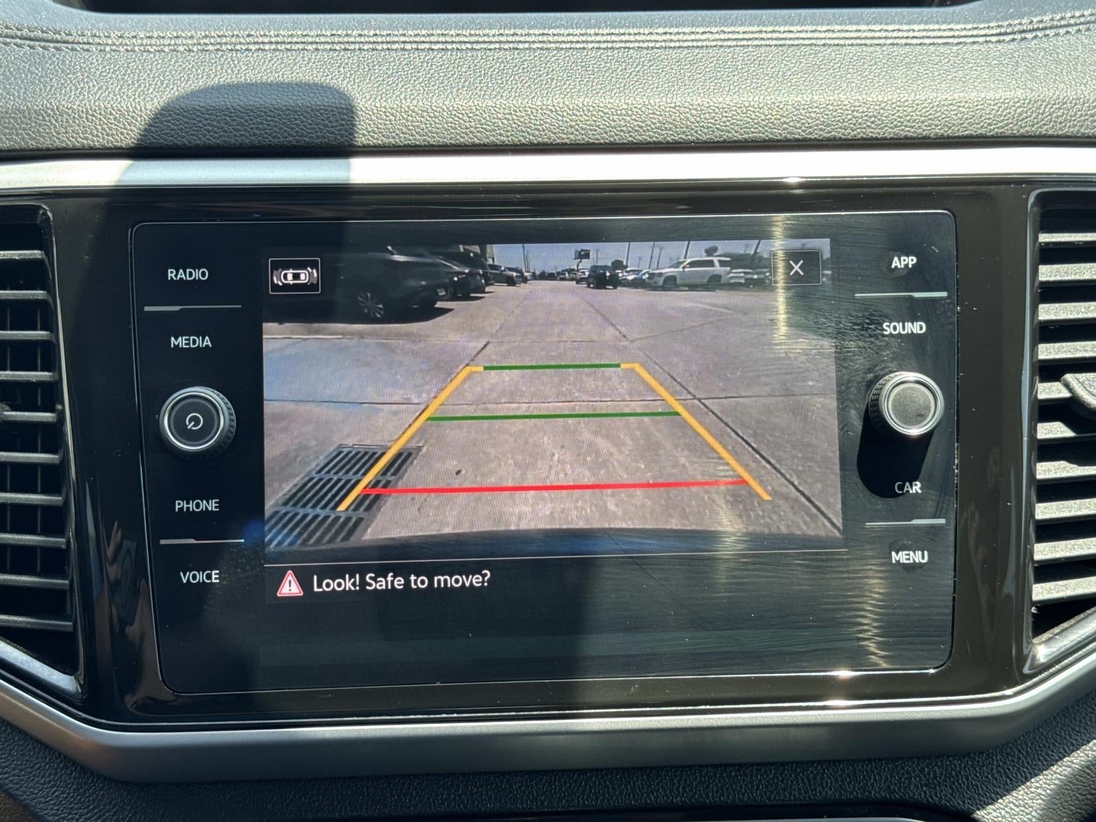 2023 Volkswagen Atlas 2.0T SE w/Technology FWD