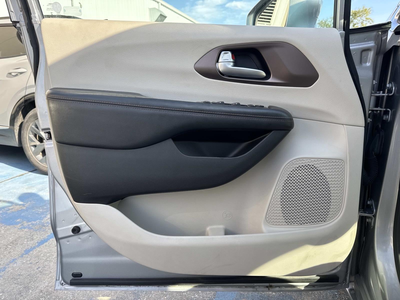 2018 Chrysler Pacifica Touring L FWD