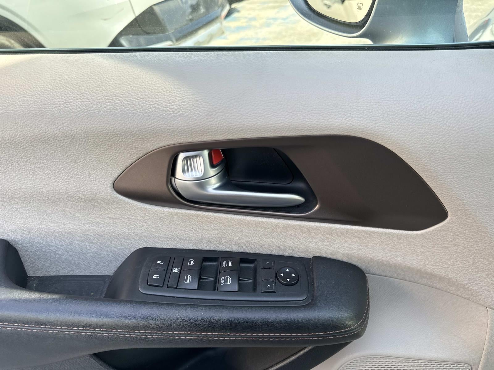 2018 Chrysler Pacifica Touring L FWD