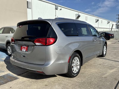 2018 Chrysler Pacifica Touring L FWD