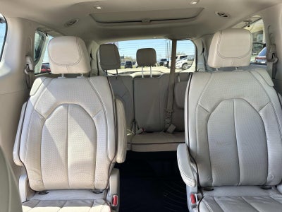 2020 Chrysler Pacifica Limited FWD