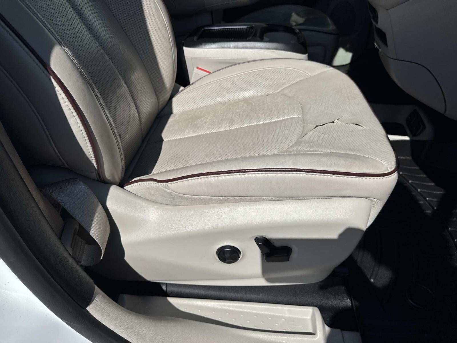 2020 Chrysler Pacifica Limited FWD