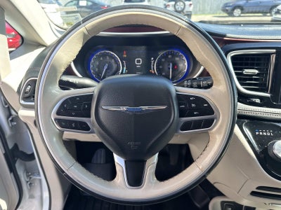 2020 Chrysler Pacifica Limited FWD