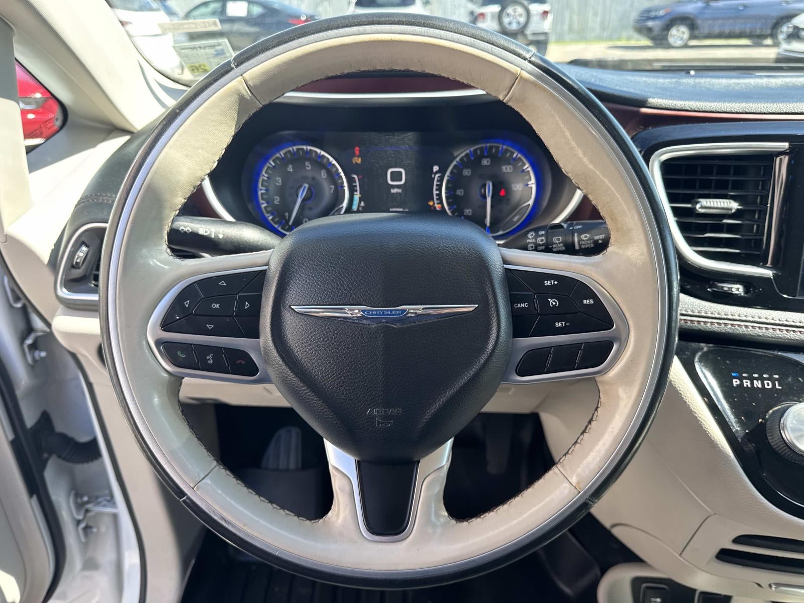 2020 Chrysler Pacifica Limited FWD