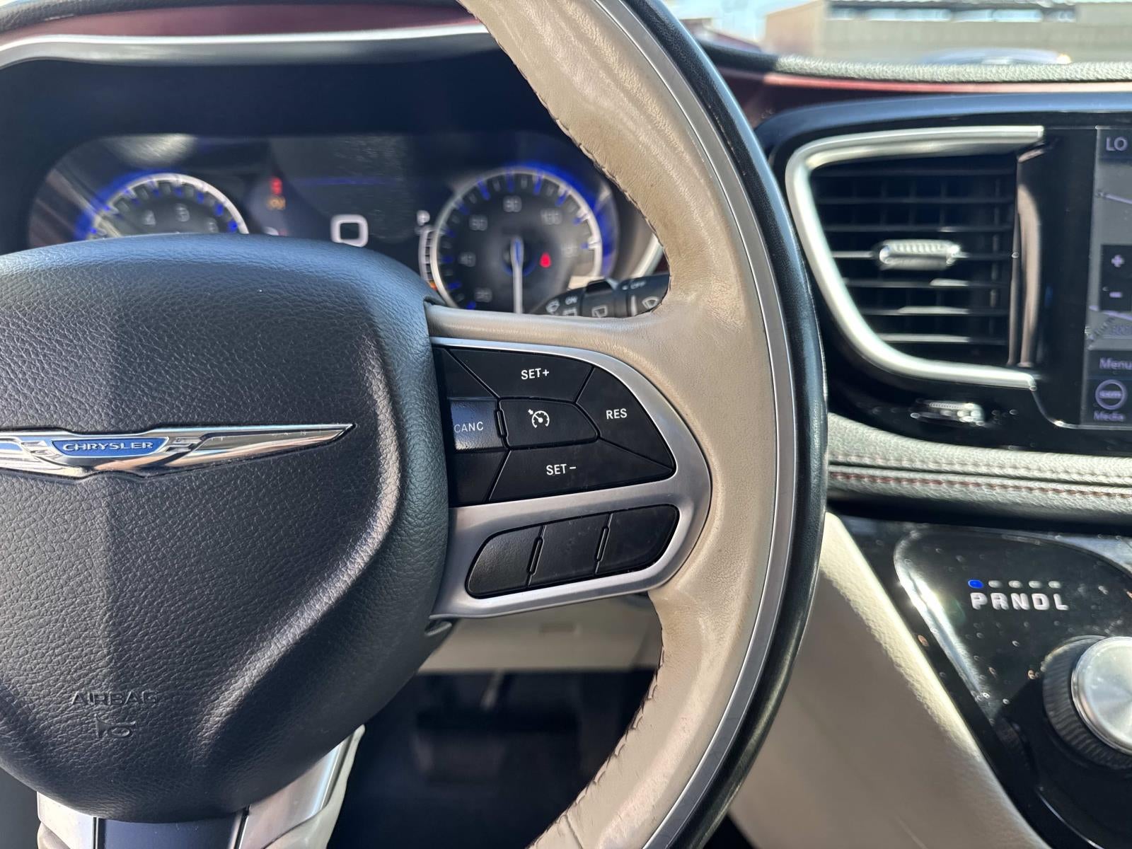 2020 Chrysler Pacifica Limited FWD