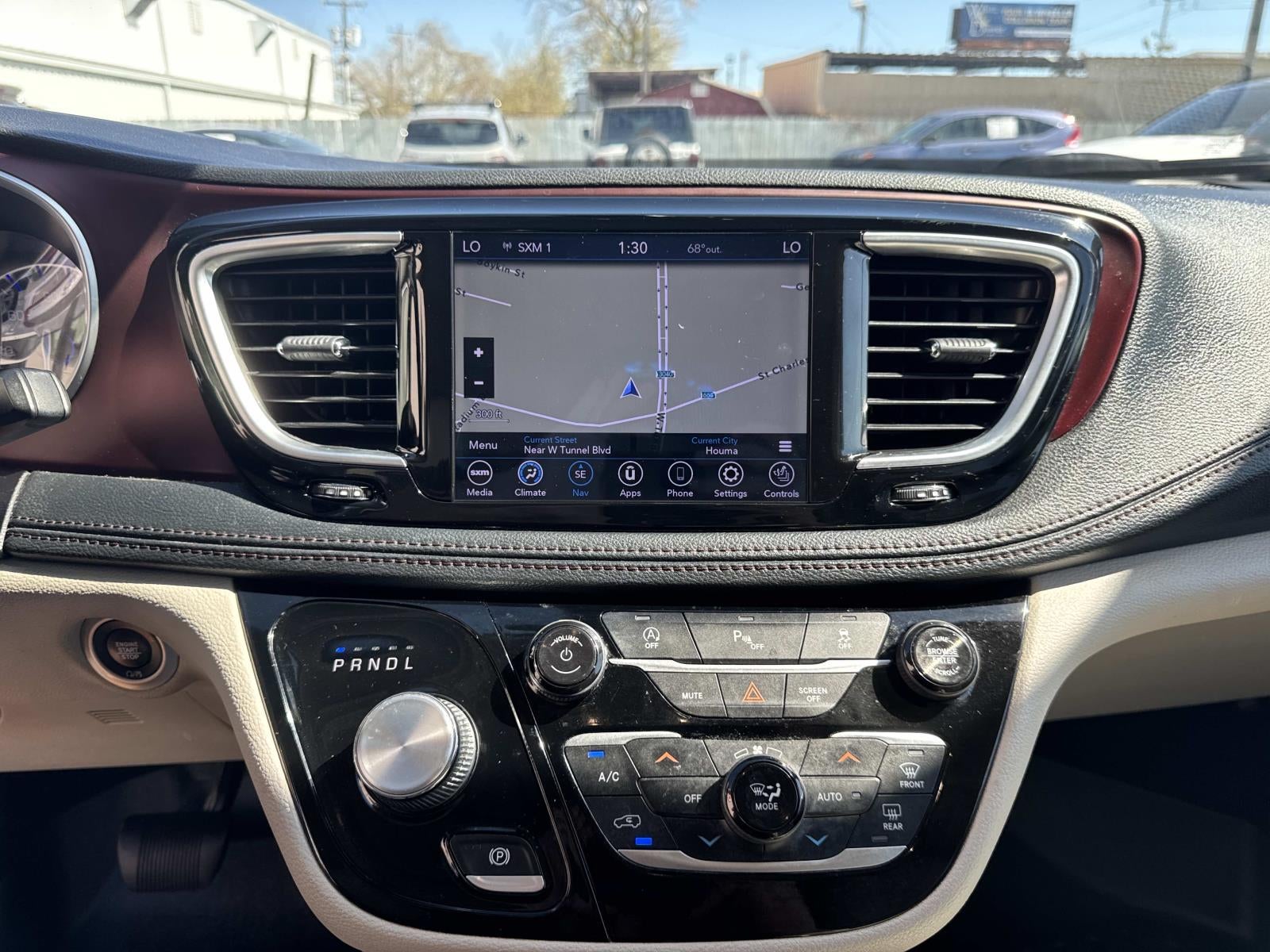 2020 Chrysler Pacifica Limited FWD