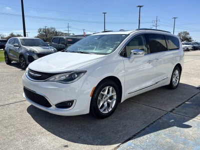 2020 Chrysler Pacifica Limited FWD