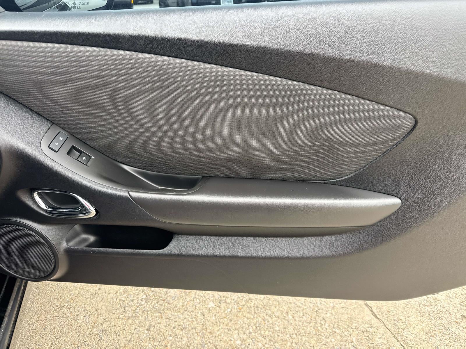 2015 Chevrolet Camaro 2dr Cpe LT w/1LT