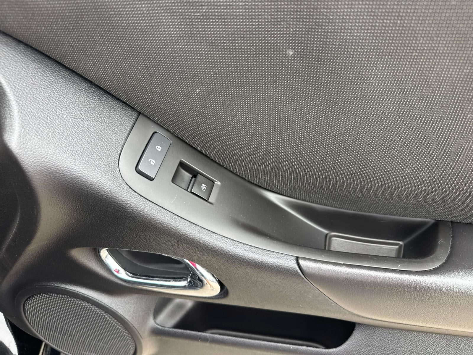 2015 Chevrolet Camaro 2dr Cpe LT w/1LT
