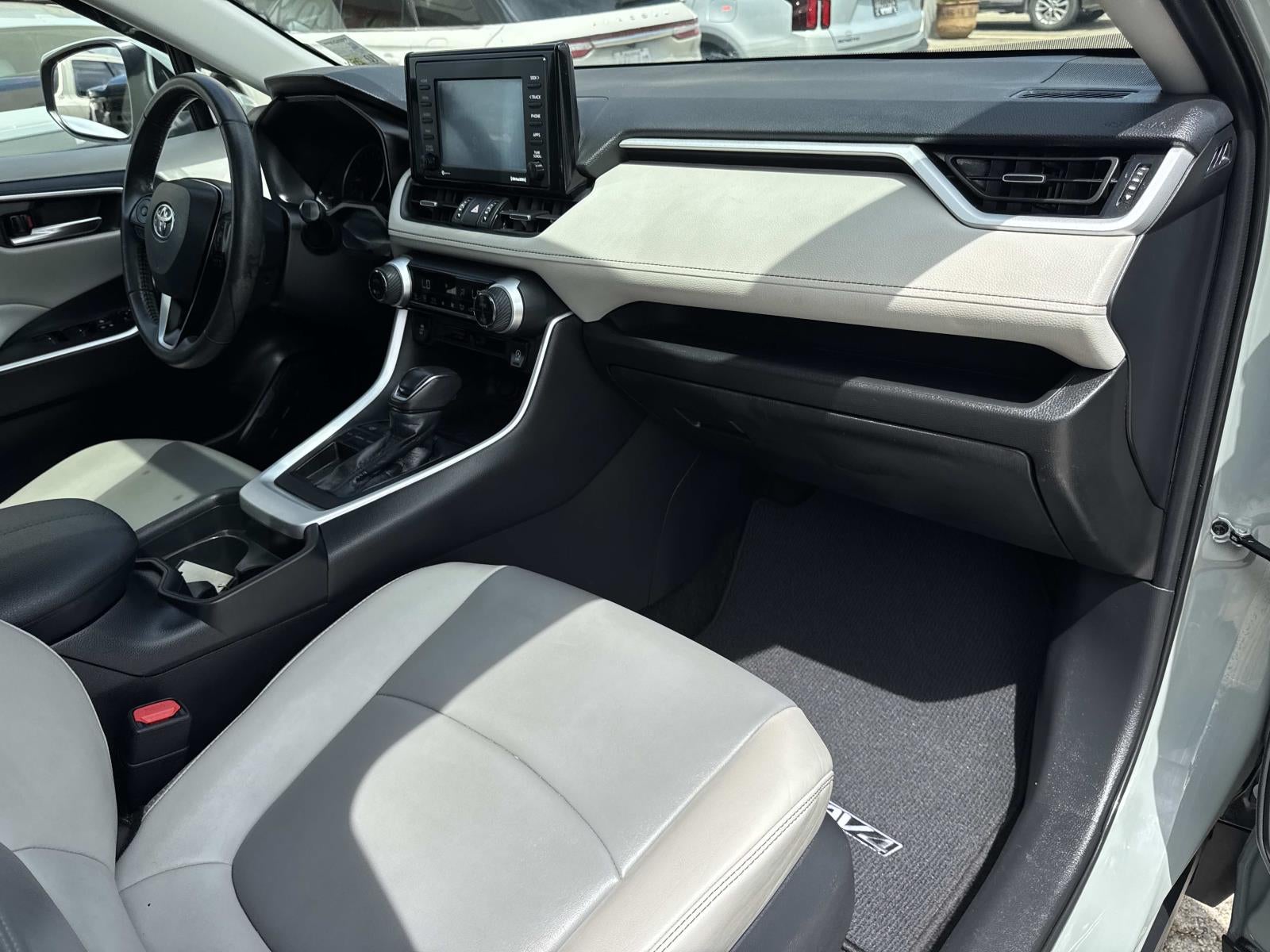 2020 Toyota RAV4 XLE Premium FWD (Natl)
