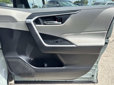 2020 Toyota RAV4 XLE Premium FWD (Natl)