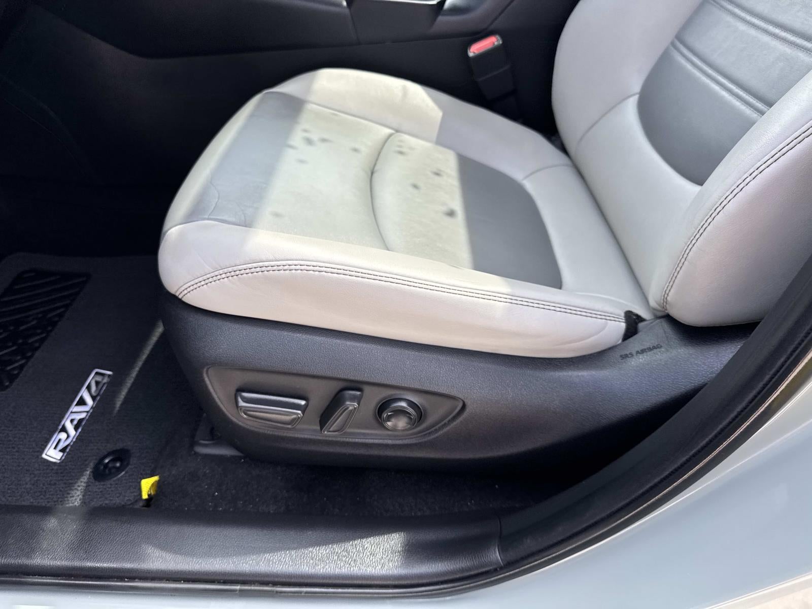2020 Toyota RAV4 XLE Premium FWD (Natl)