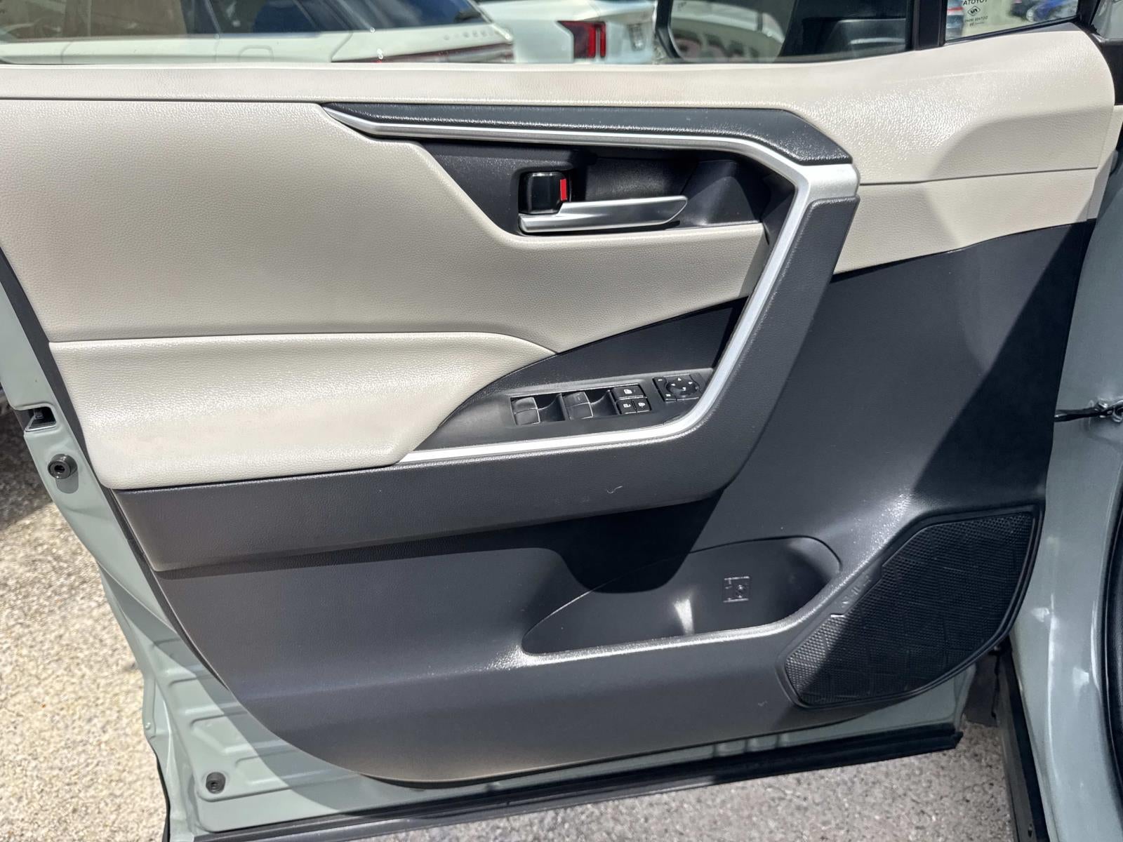 2020 Toyota RAV4 XLE Premium FWD (Natl)