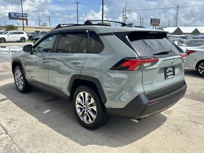 2020 Toyota RAV4 XLE Premium FWD (Natl)