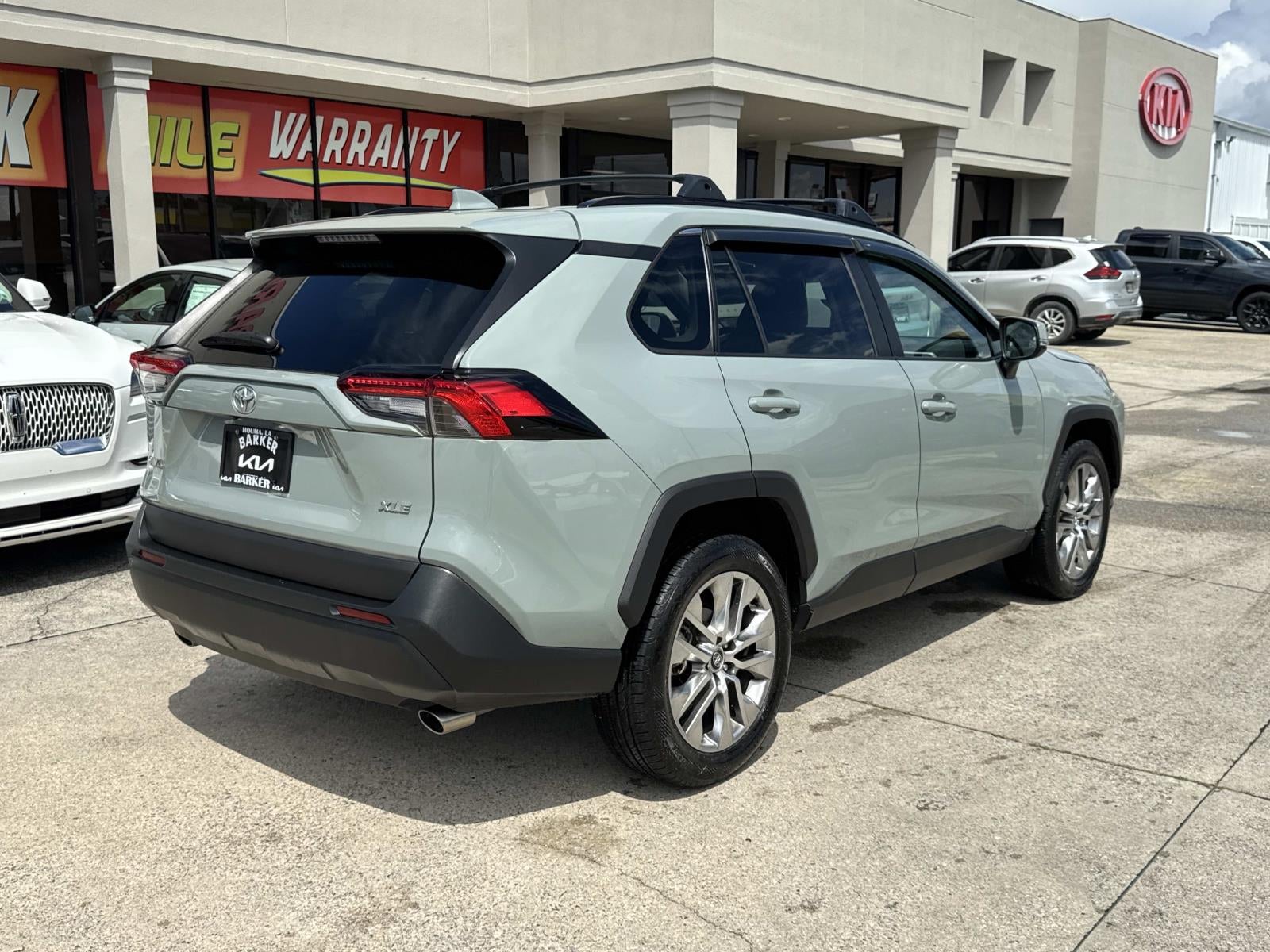 2020 Toyota RAV4 XLE Premium FWD (Natl)