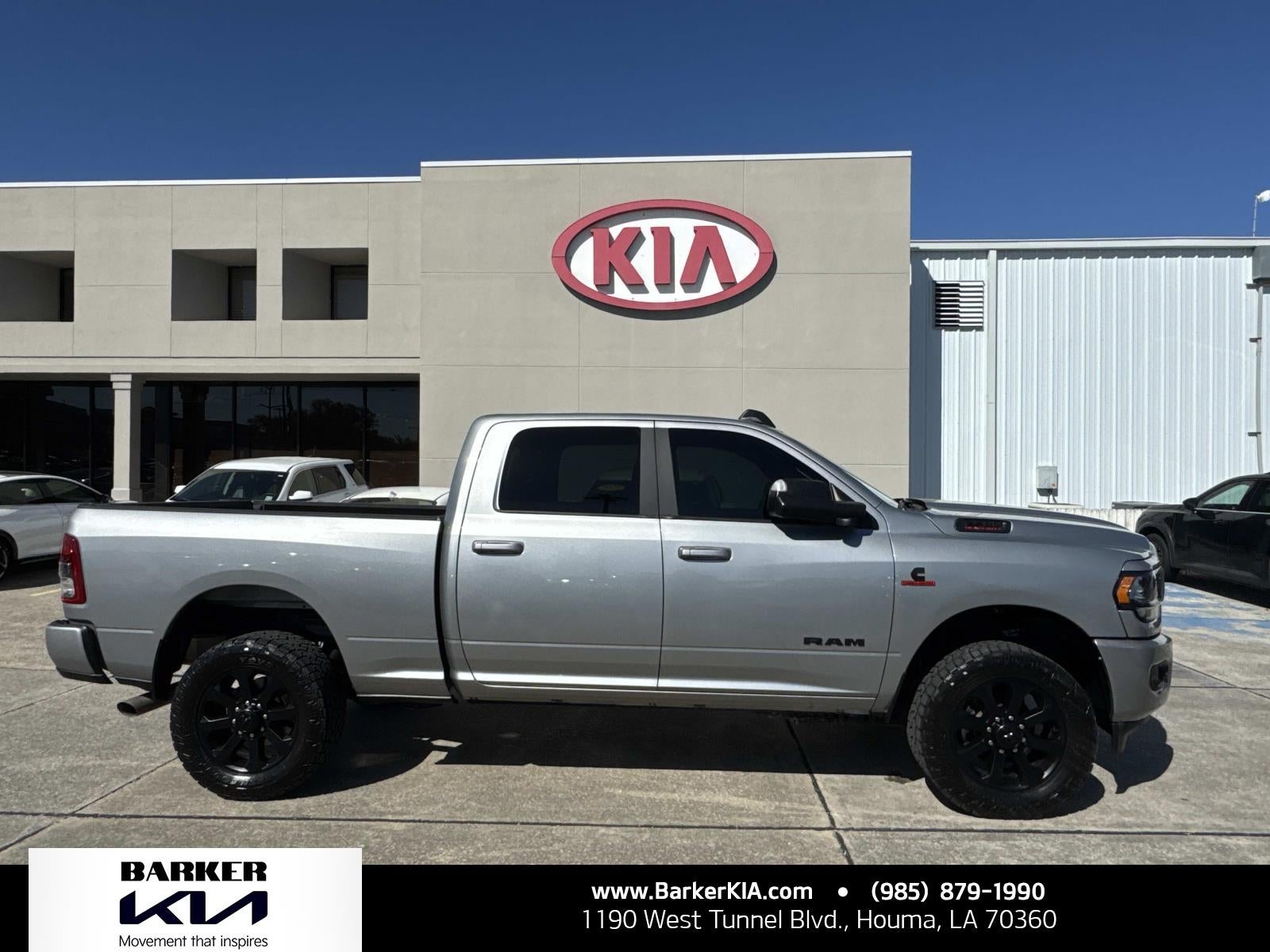 2022 RAM 2500 Big Horn 4x4 Crew Cab 6'4 Box
