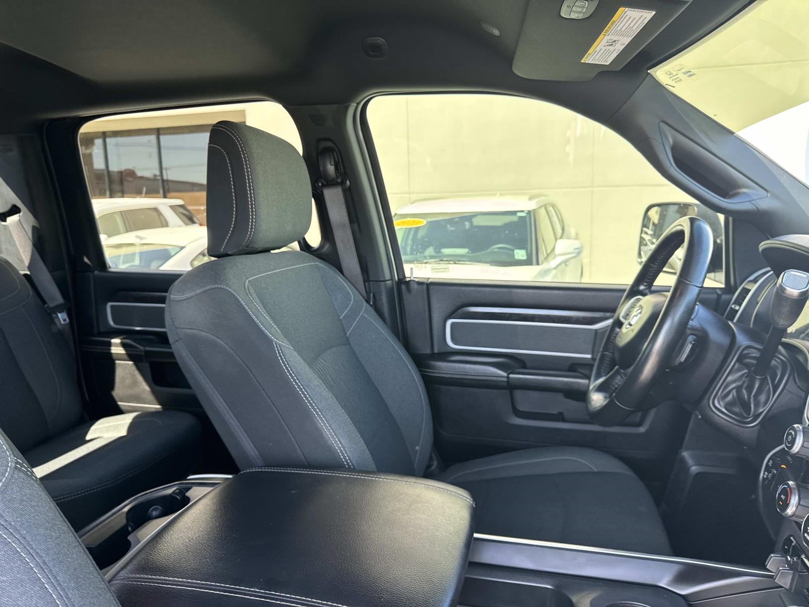 2022 RAM 2500 Big Horn 4x4 Crew Cab 6'4 Box