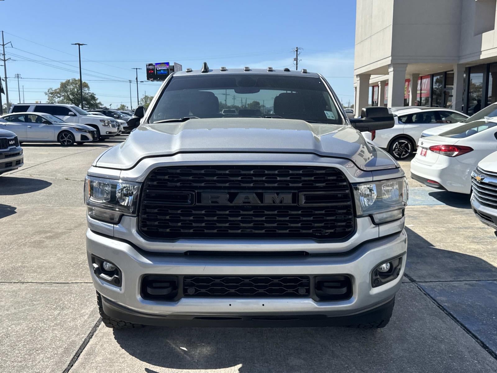 2022 RAM 2500 Big Horn 4x4 Crew Cab 6'4 Box
