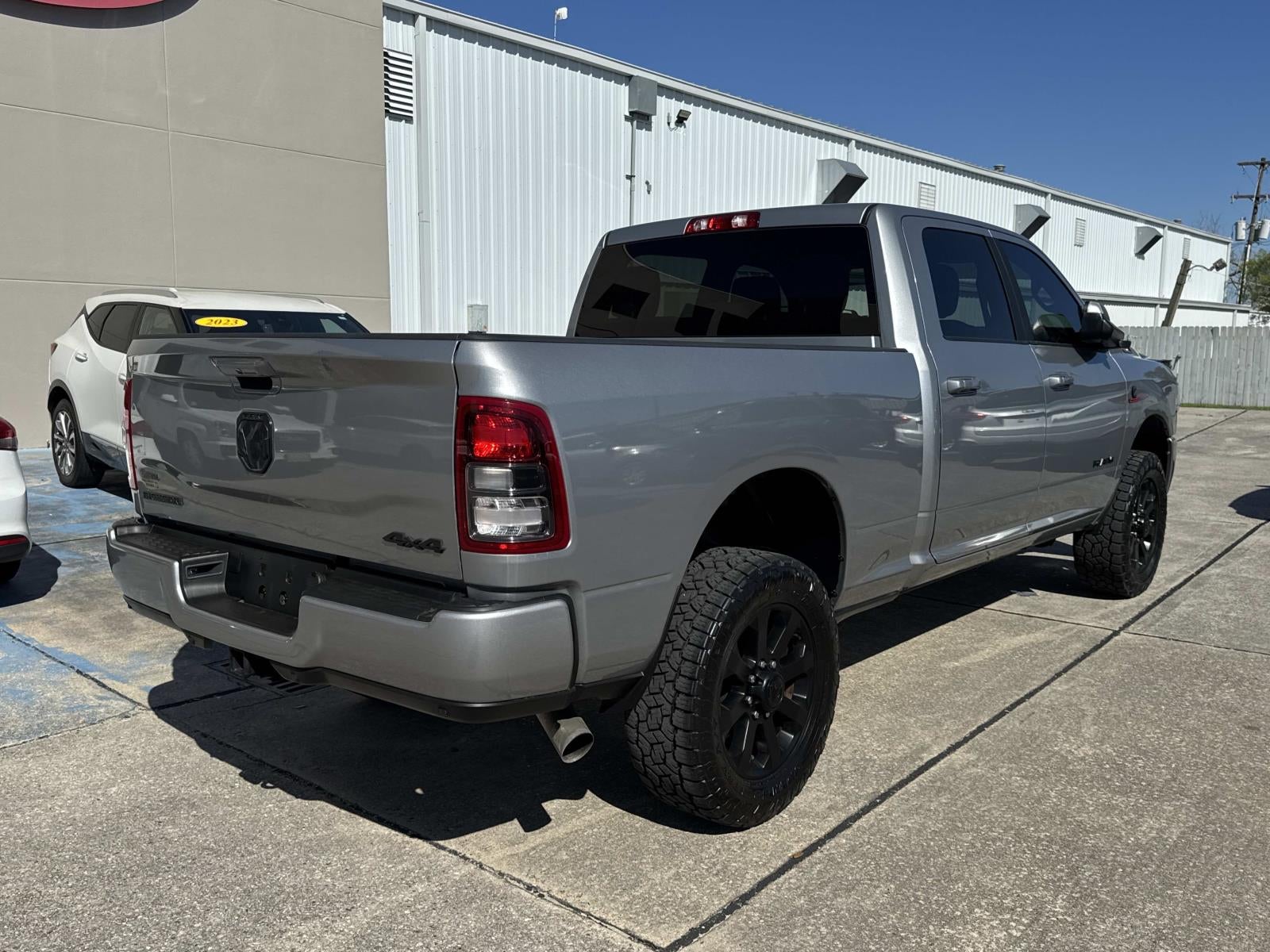 2022 RAM 2500 Big Horn 4x4 Crew Cab 6'4 Box