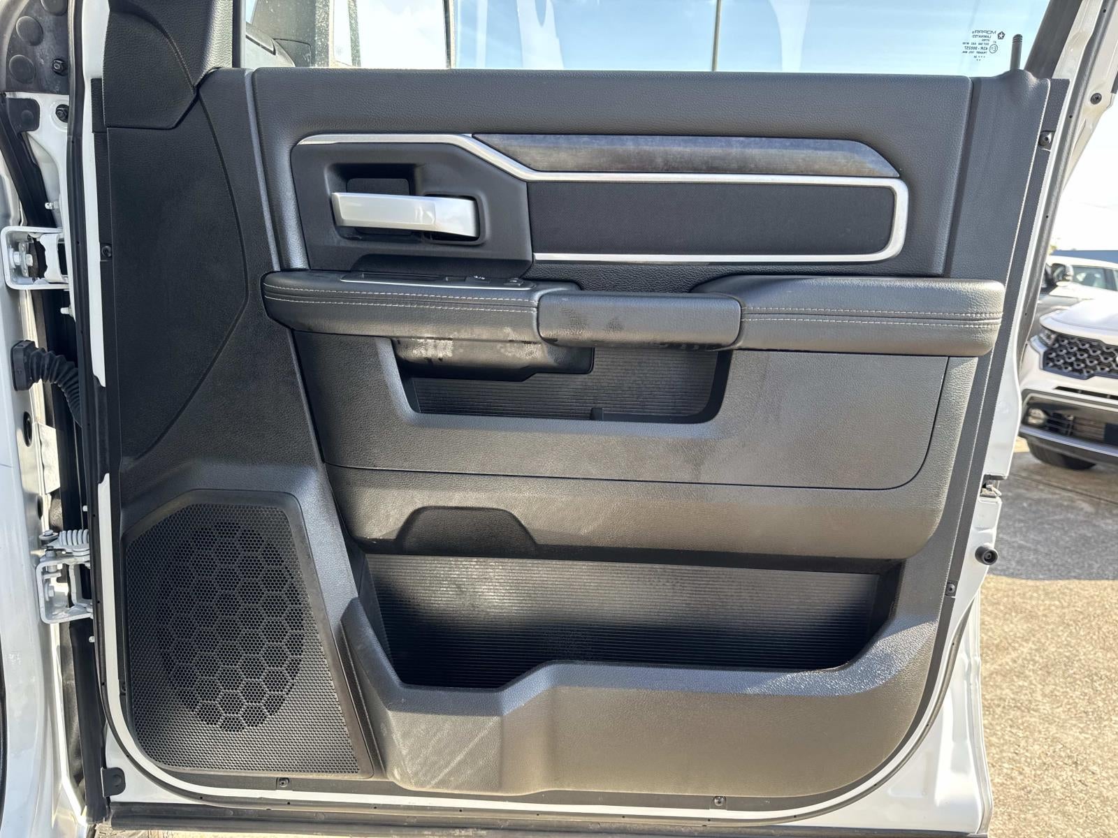 2024 RAM 2500 Big Horn 4x4 Crew Cab 6'4 Box