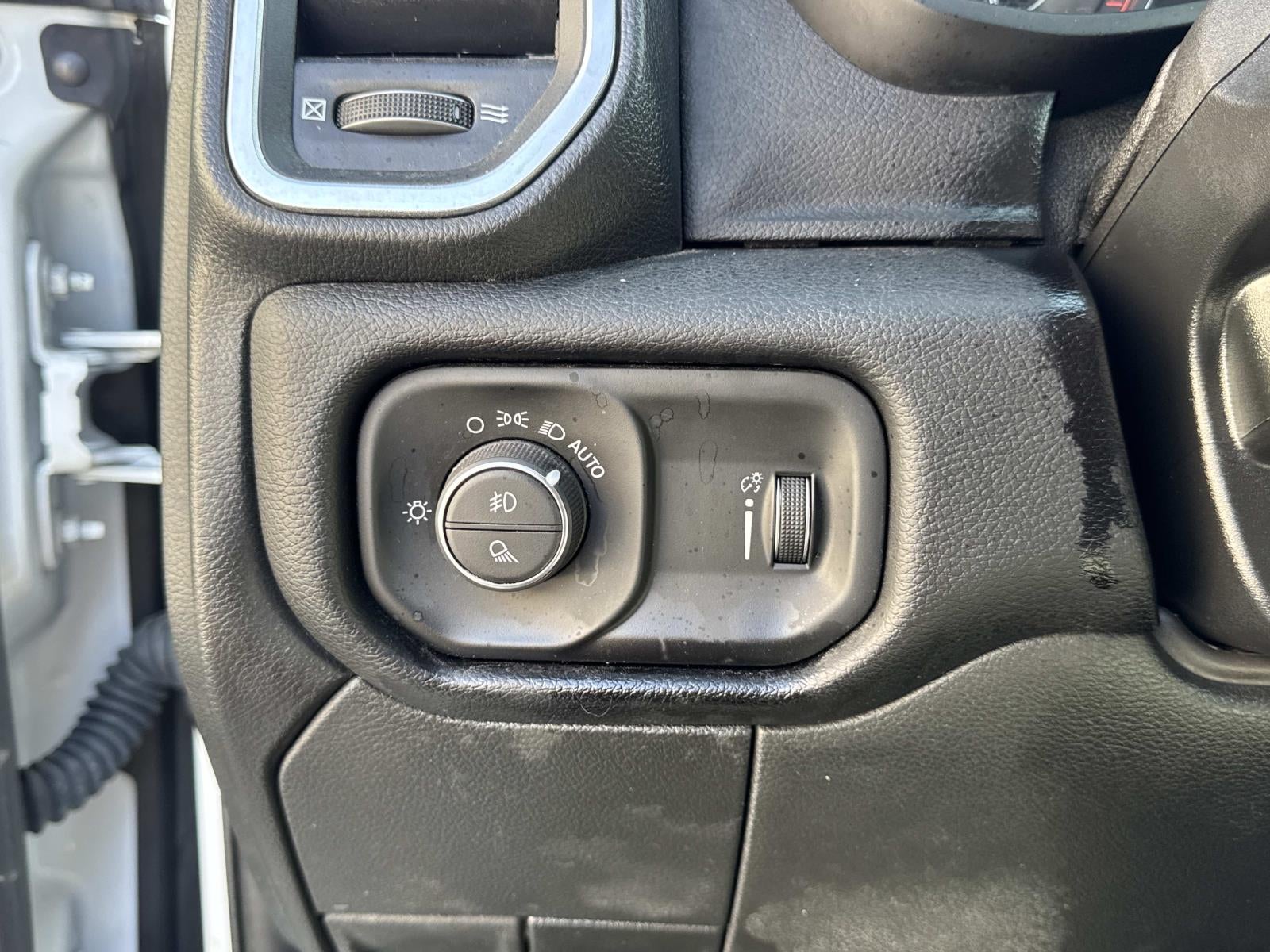 2024 RAM 2500 Big Horn 4x4 Crew Cab 6'4 Box