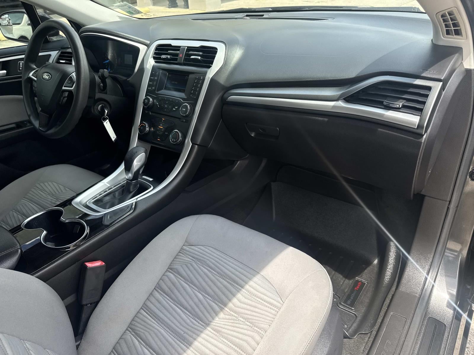 2016 Ford Fusion 4dr Sdn S FWD