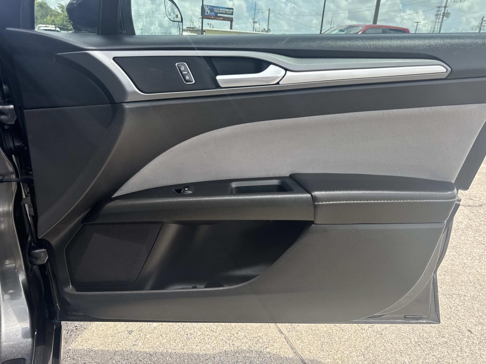 2016 Ford Fusion 4dr Sdn S FWD