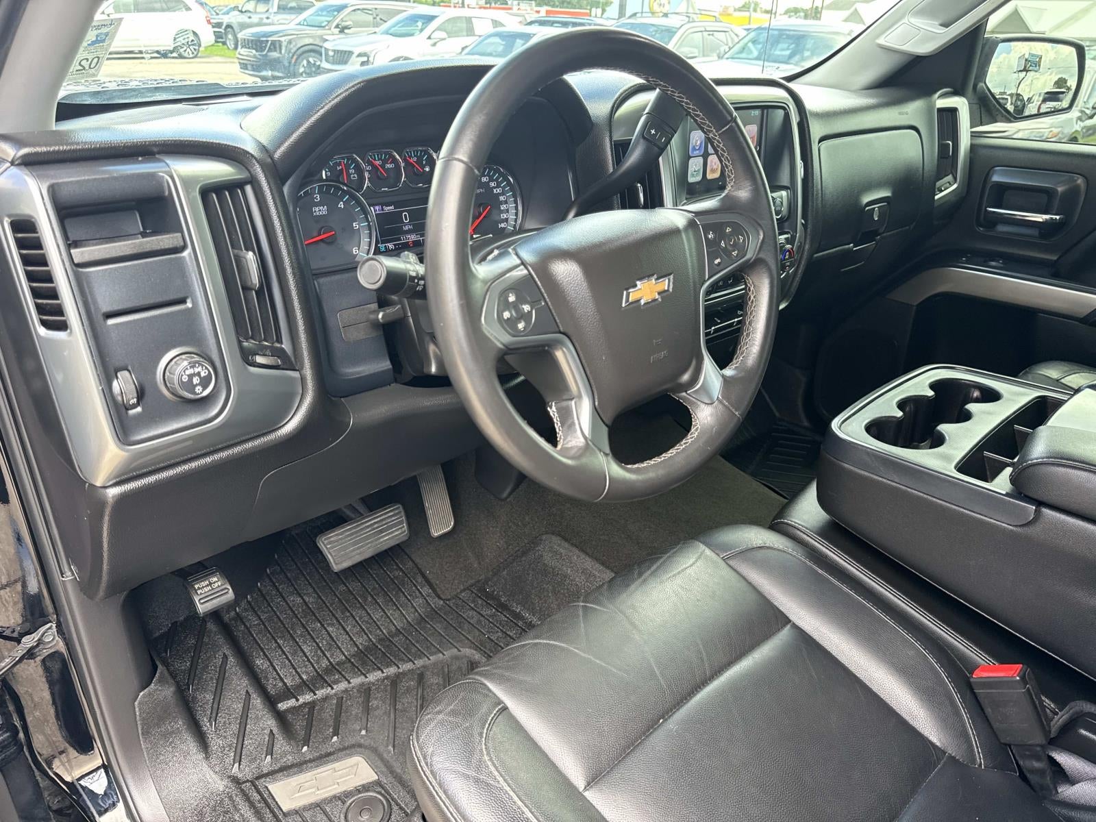 2017 Chevrolet Silverado 1500 2WD Crew Cab 143.5 LT w/1LT