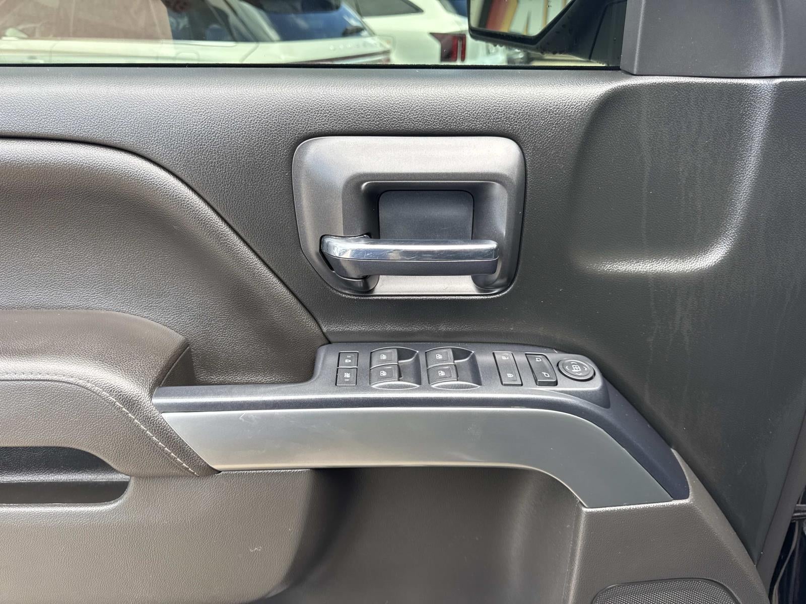 2017 Chevrolet Silverado 1500 2WD Crew Cab 143.5 LT w/1LT