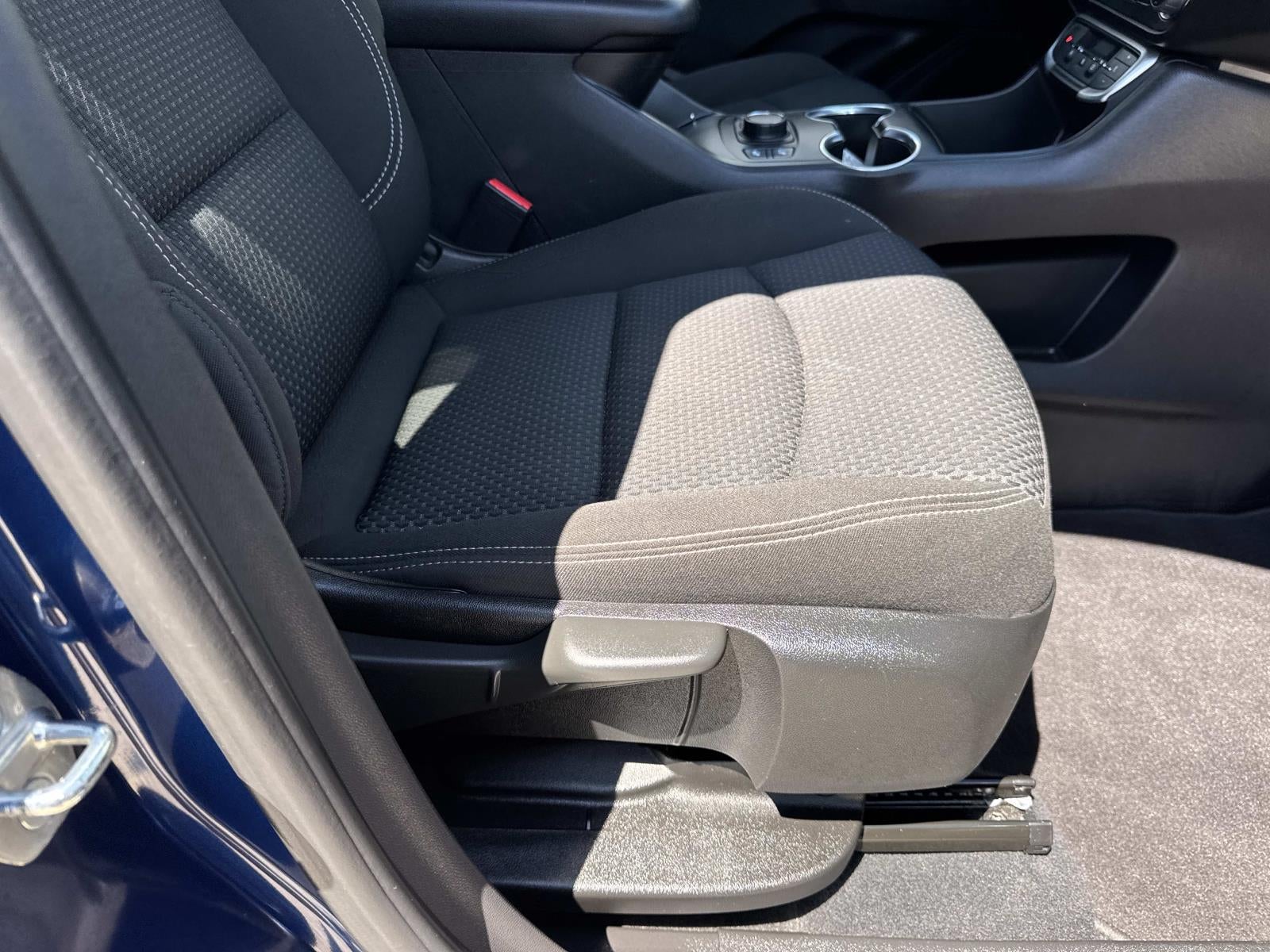 2022 GMC Terrain FWD 4dr SLE