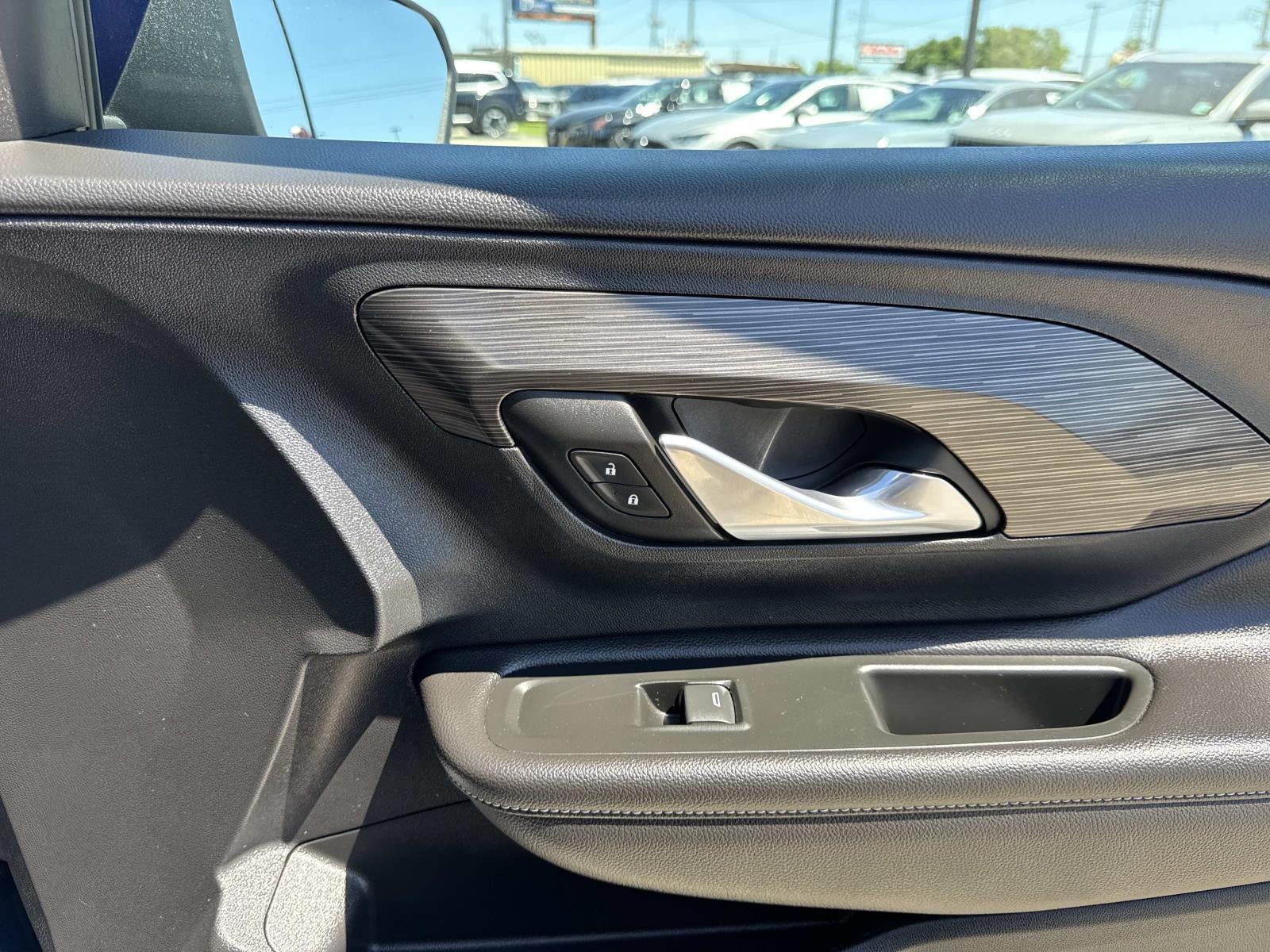 2022 GMC Terrain FWD 4dr SLE